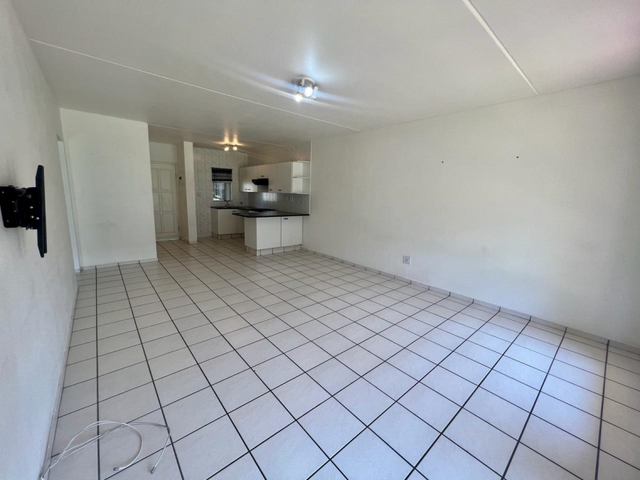2 Bedroom Property for Sale in Oakdene Gauteng