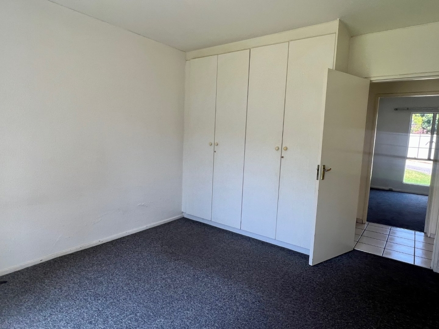 2 Bedroom Property for Sale in Oakdene Gauteng
