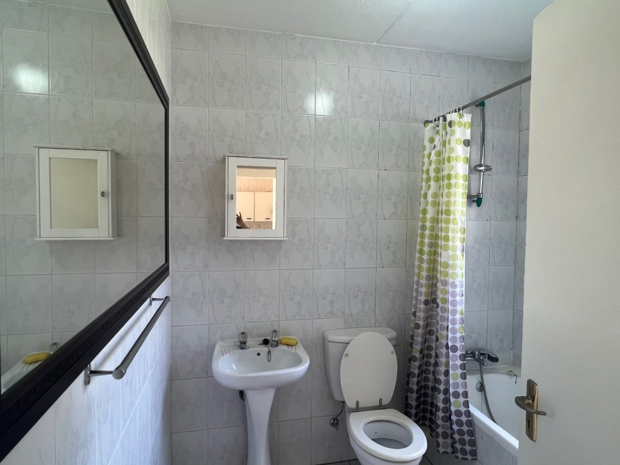 2 Bedroom Property for Sale in Oakdene Gauteng