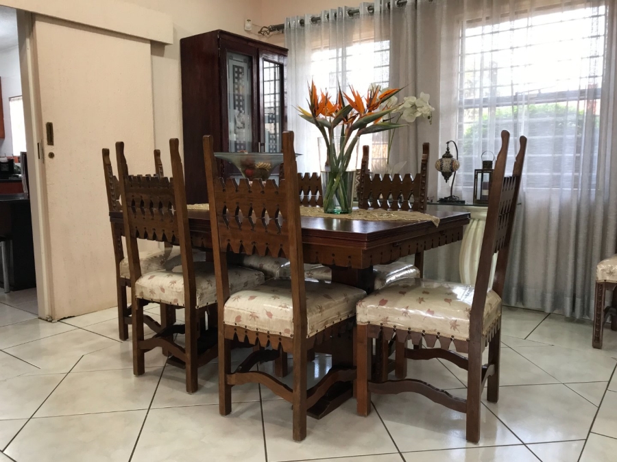 4 Bedroom Property for Sale in Lenasia Ext 9 Gauteng