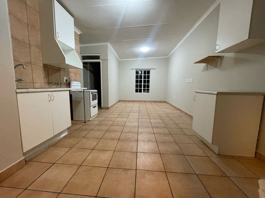 To Let 1 Bedroom Property for Rent in Mountain View Gauteng