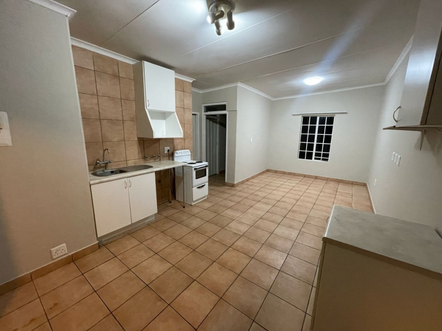 To Let 1 Bedroom Property for Rent in Mountain View Gauteng