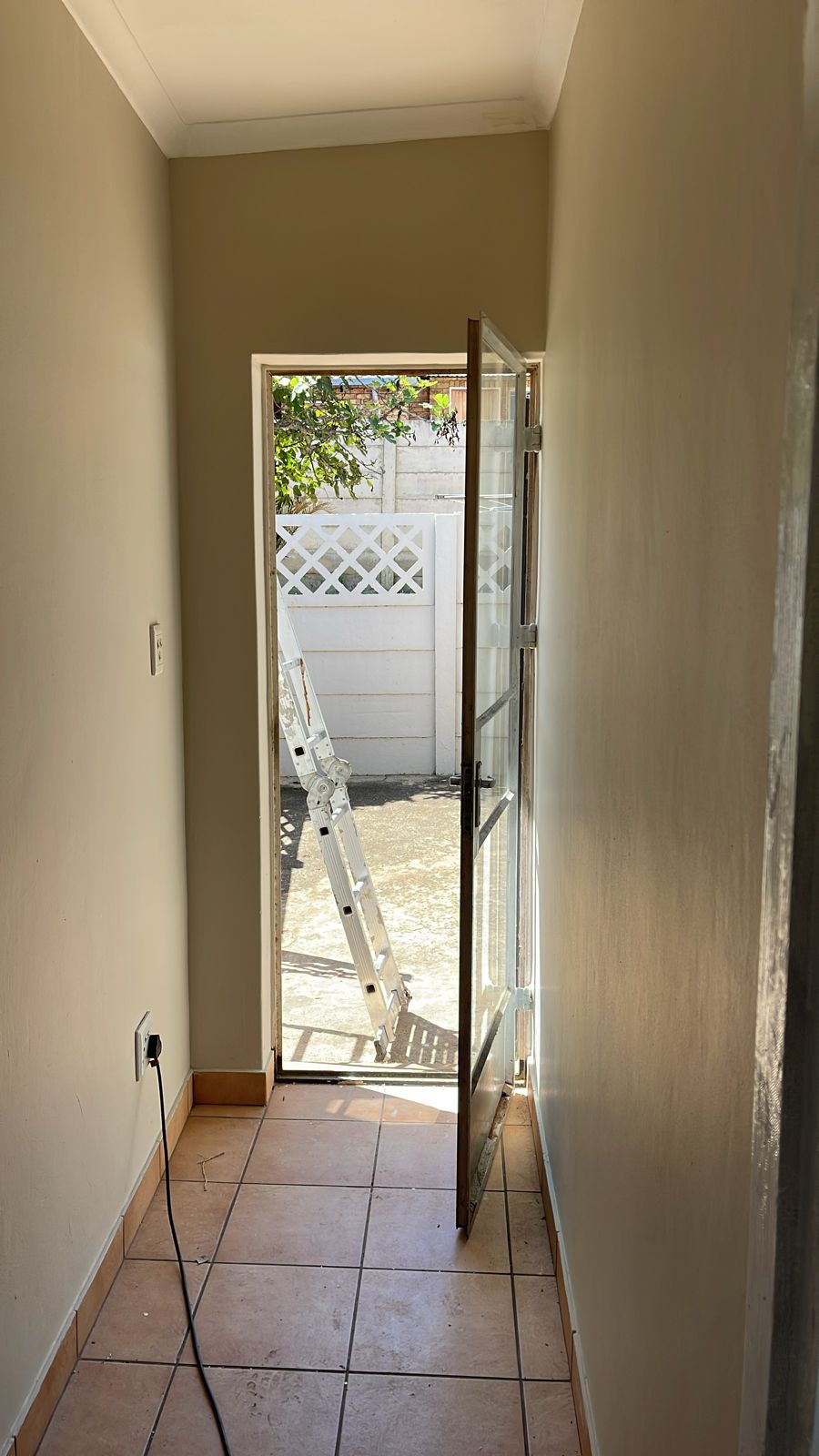 To Let 1 Bedroom Property for Rent in Mountain View Gauteng