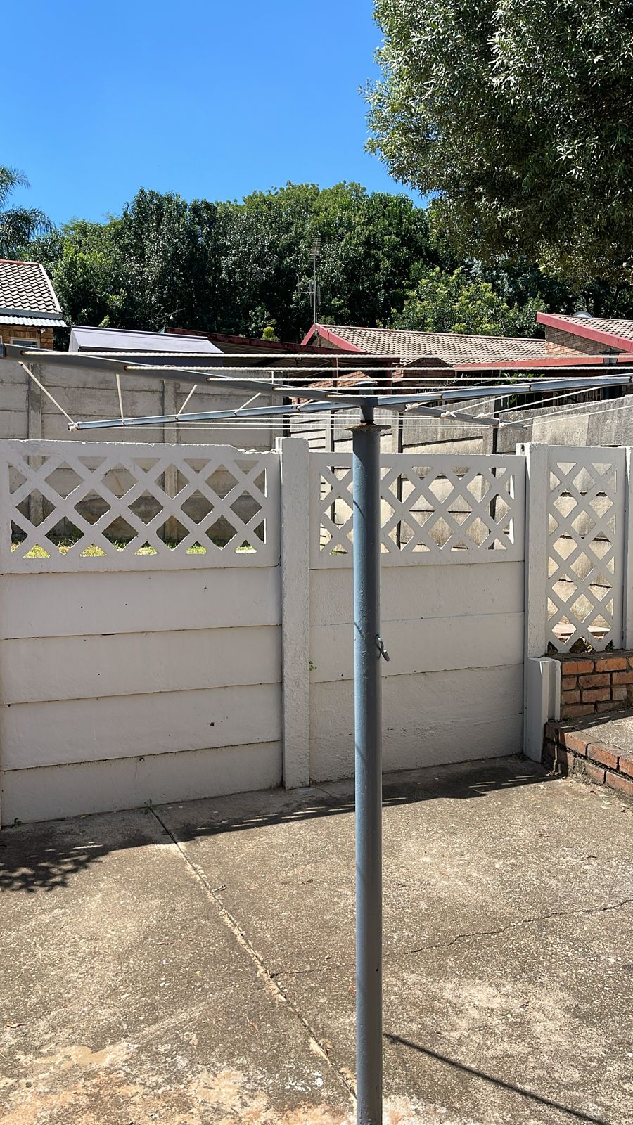 To Let 1 Bedroom Property for Rent in Mountain View Gauteng