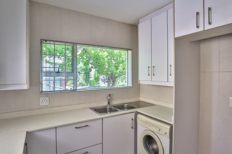 To Let 1 Bedroom Property for Rent in Bedfordview Gauteng