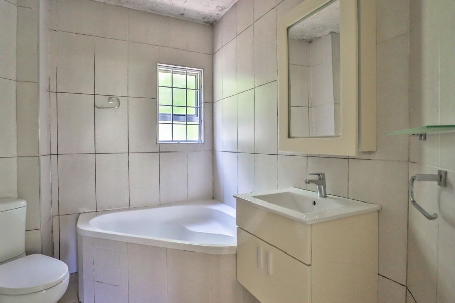 To Let 1 Bedroom Property for Rent in Bedfordview Gauteng