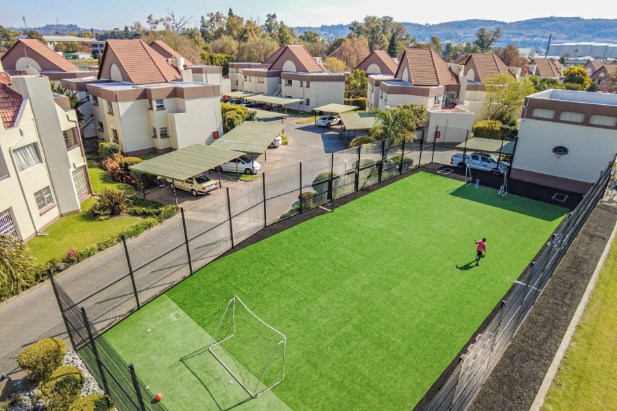 To Let 1 Bedroom Property for Rent in Bedfordview Gauteng