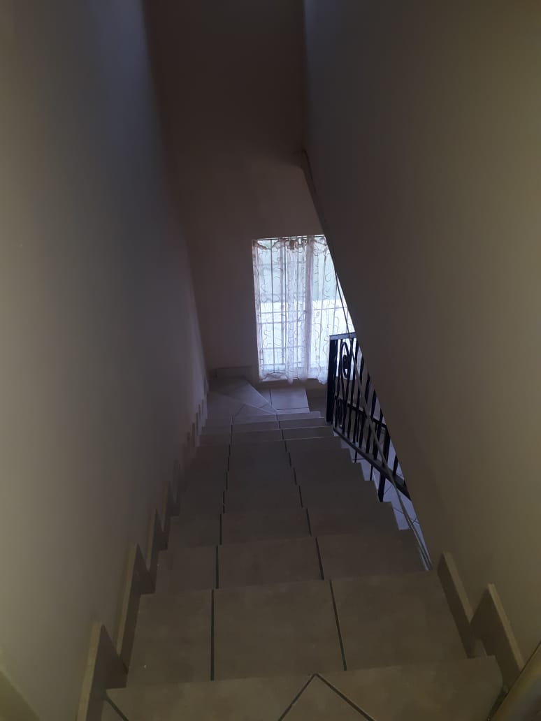 To Let 2 Bedroom Property for Rent in Vorna Valley Gauteng