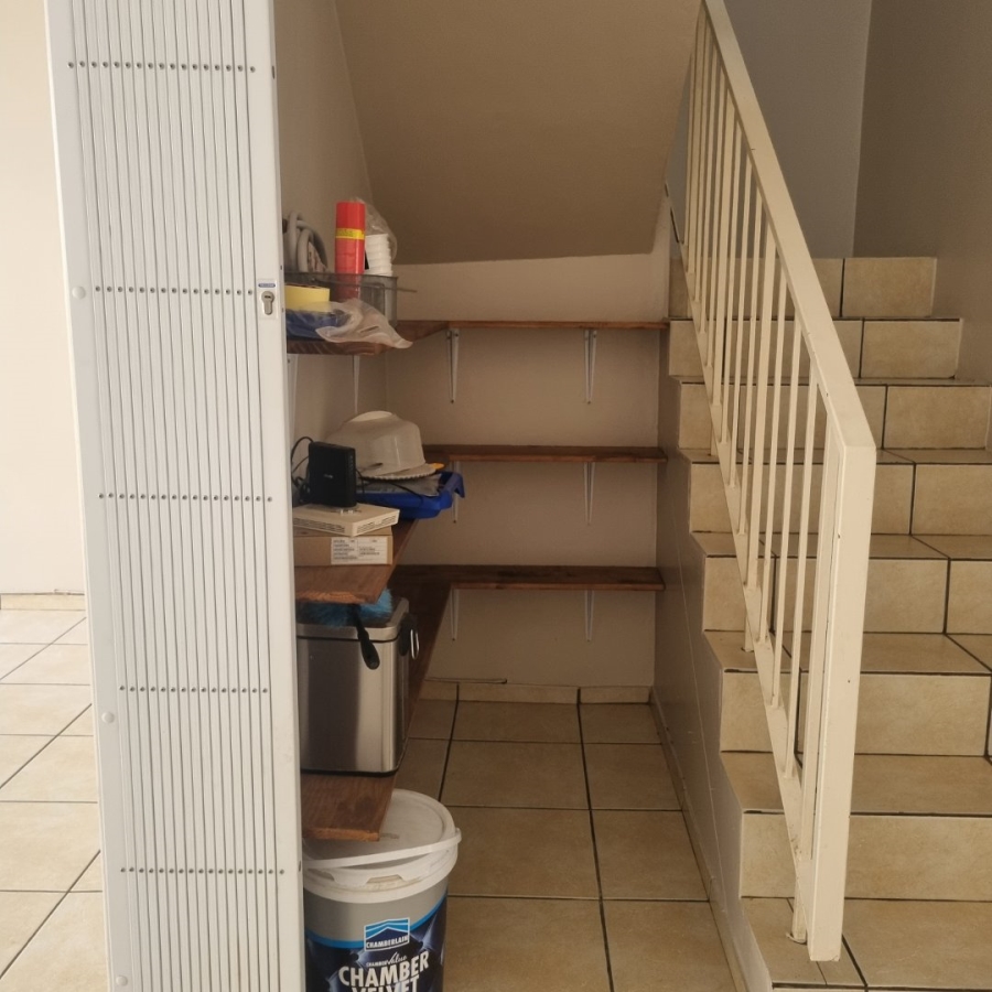 To Let 3 Bedroom Property for Rent in Clubview Gauteng