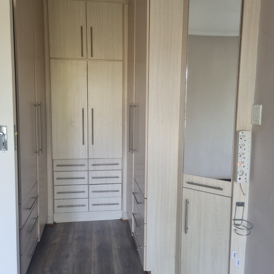 To Let 3 Bedroom Property for Rent in Clubview Gauteng