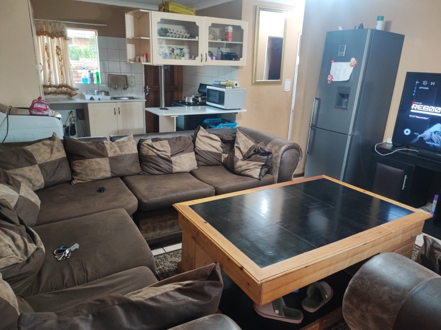 2 Bedroom Property for Sale in Birch Acres Gauteng