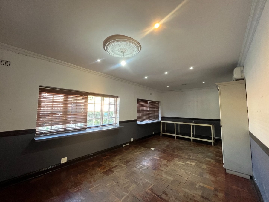 To Let  Bedroom Property for Rent in Parkhurst Gauteng