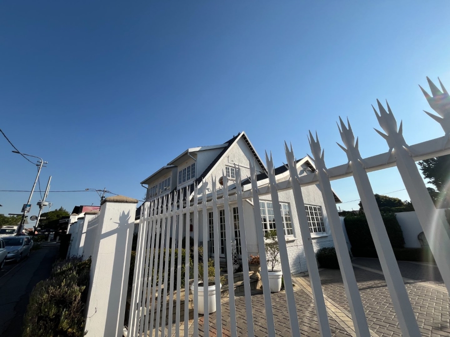 To Let  Bedroom Property for Rent in Parkhurst Gauteng