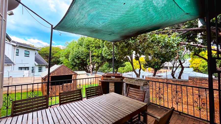 4 Bedroom Property for Sale in Weltevreden Park Gauteng