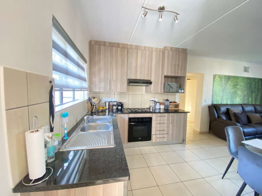 3 Bedroom Property for Sale in Barbeque Downs Gauteng