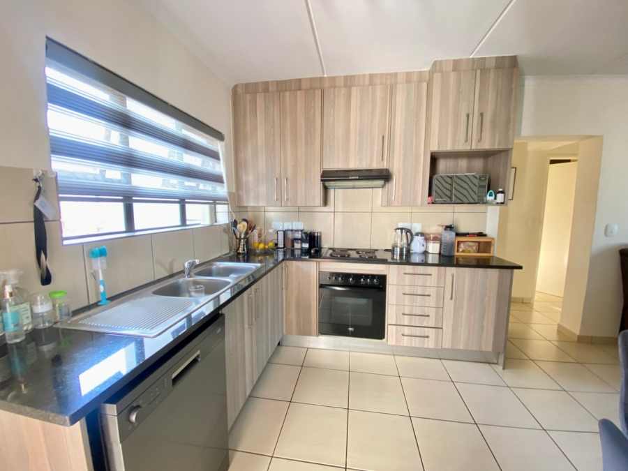 3 Bedroom Property for Sale in Barbeque Downs Gauteng