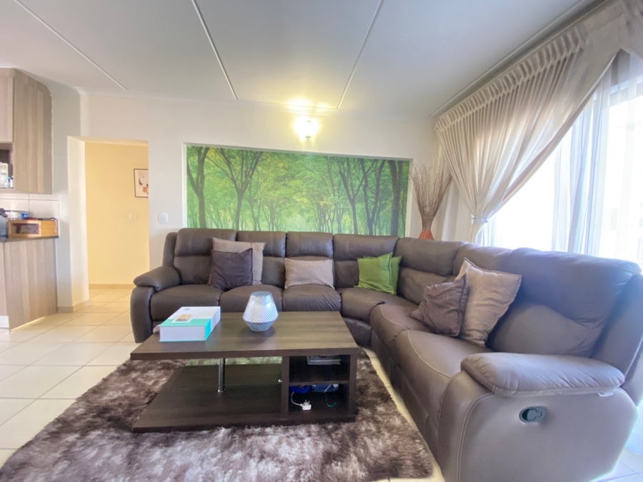 3 Bedroom Property for Sale in Barbeque Downs Gauteng