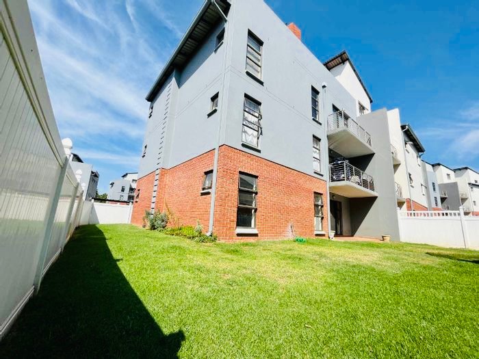 3 Bedroom Property for Sale in Barbeque Downs Gauteng