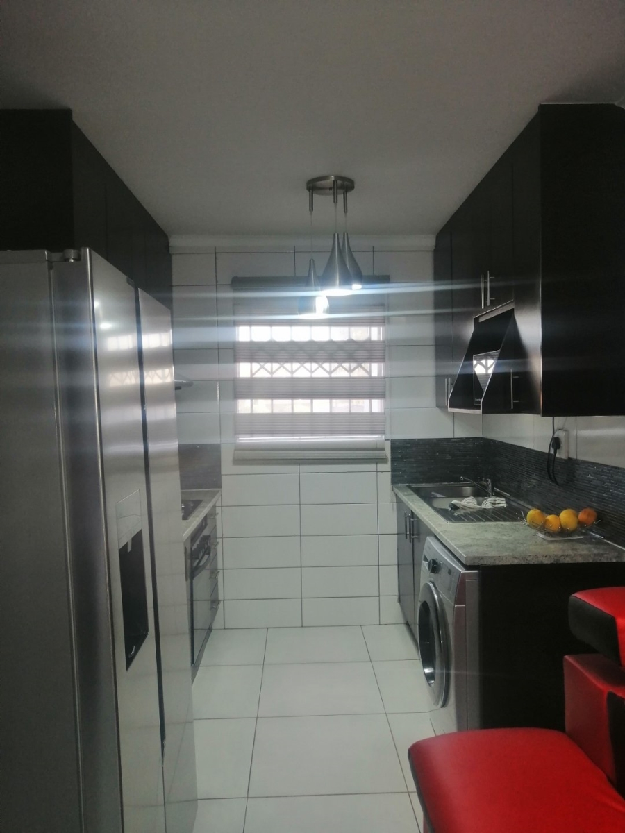 3 Bedroom Property for Sale in Blue Hills Gauteng