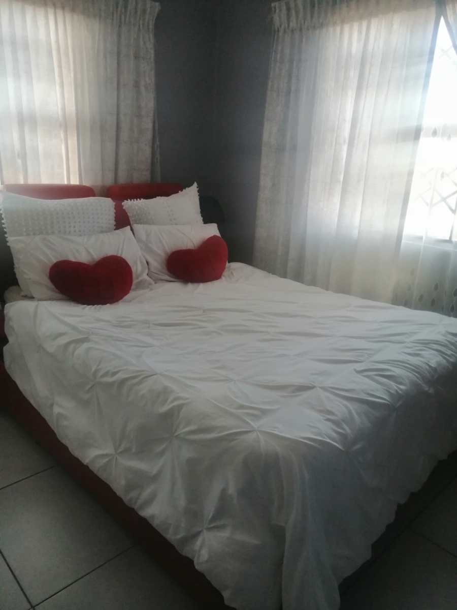 3 Bedroom Property for Sale in Blue Hills Gauteng