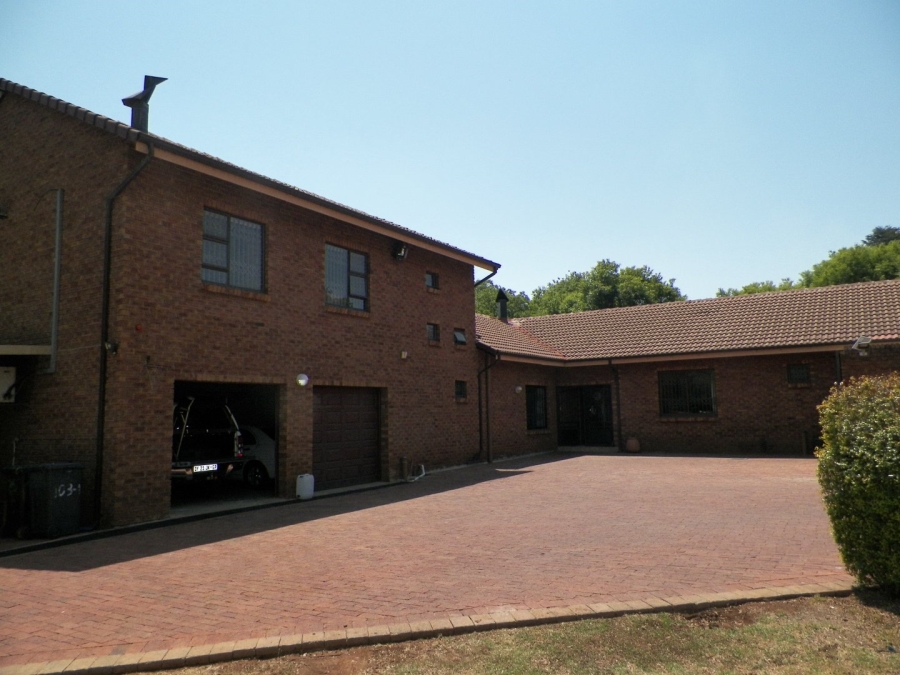 5 Bedroom Property for Sale in Raslouw Gauteng