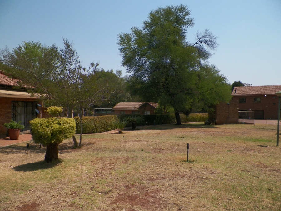 5 Bedroom Property for Sale in Raslouw Gauteng