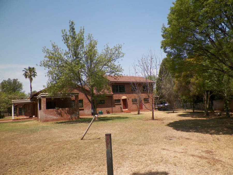 5 Bedroom Property for Sale in Raslouw Gauteng