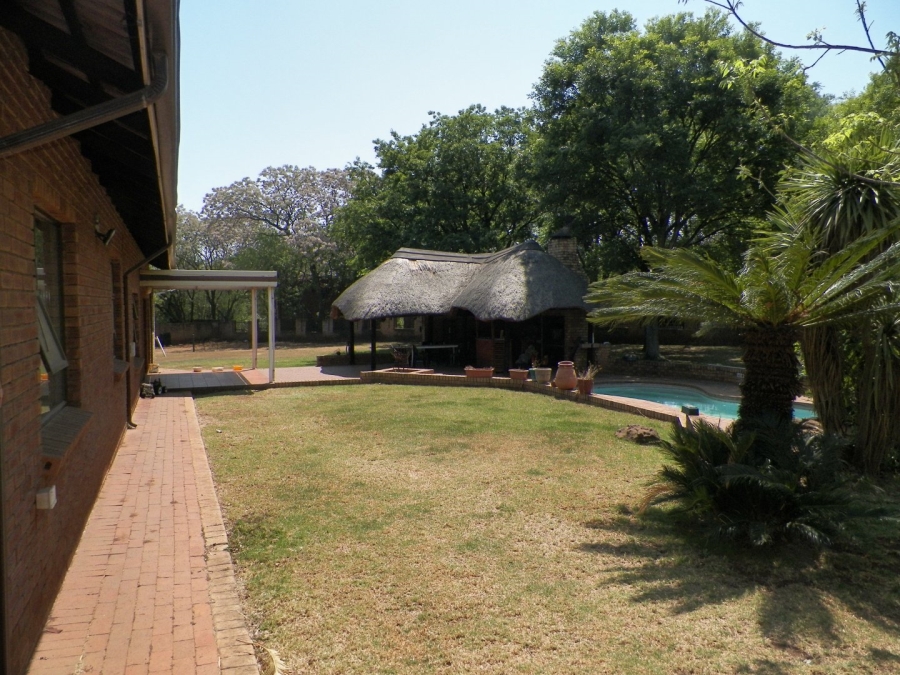 5 Bedroom Property for Sale in Raslouw Gauteng