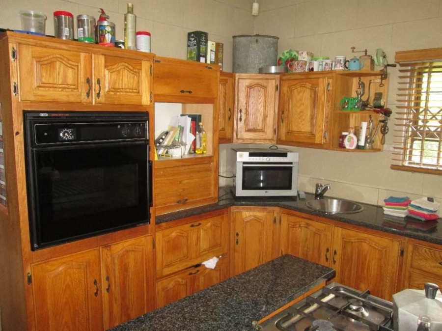 5 Bedroom Property for Sale in Raslouw Gauteng