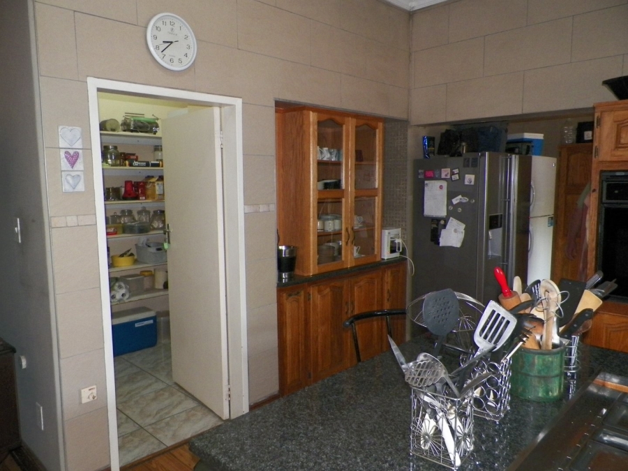 5 Bedroom Property for Sale in Raslouw Gauteng