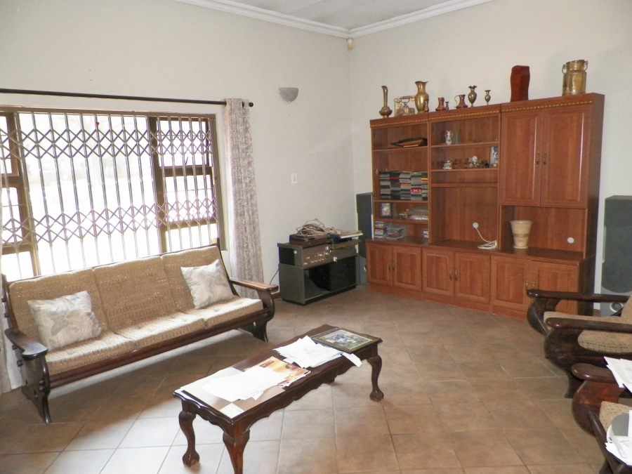 5 Bedroom Property for Sale in Raslouw Gauteng