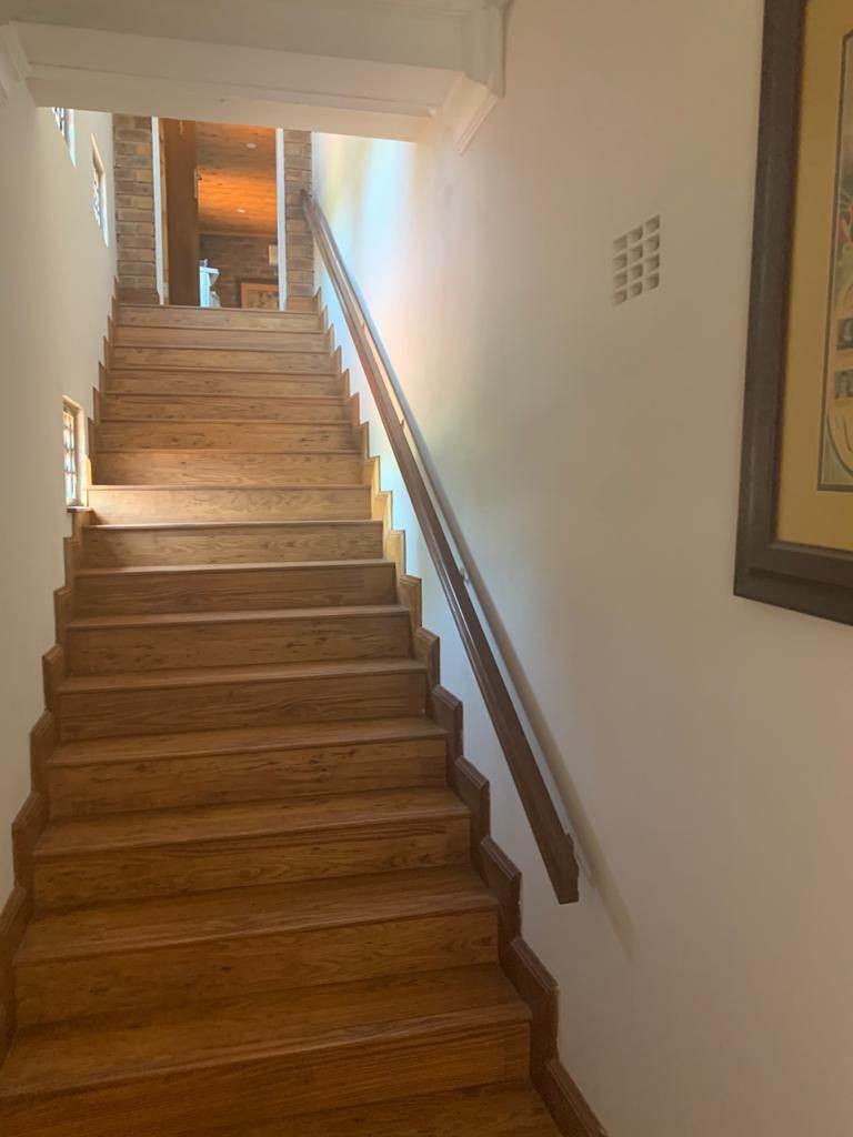 5 Bedroom Property for Sale in Raslouw Gauteng