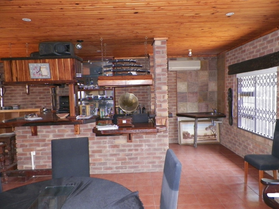 5 Bedroom Property for Sale in Raslouw Gauteng