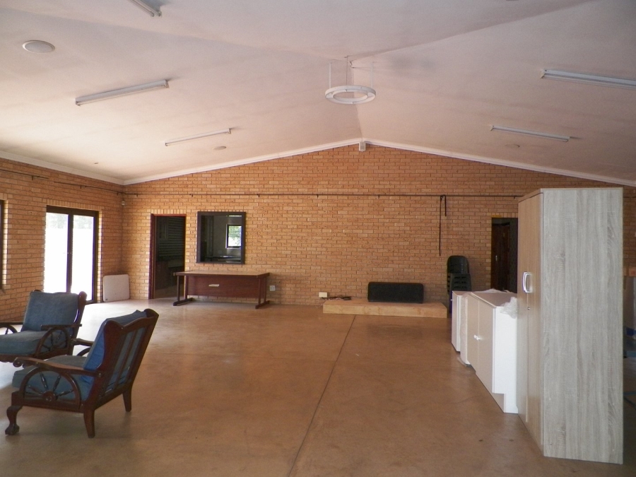5 Bedroom Property for Sale in Raslouw Gauteng