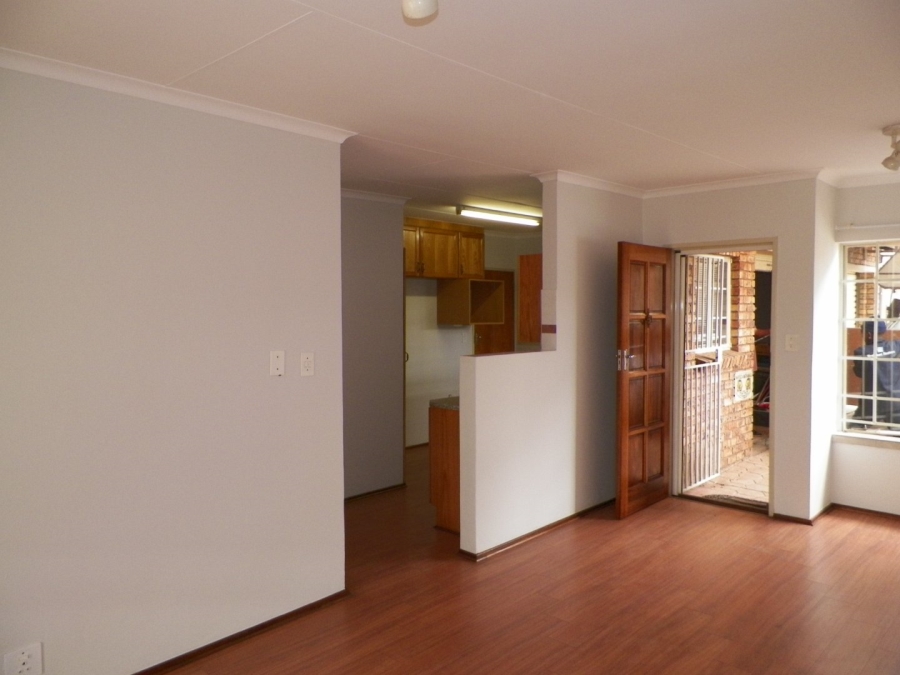 2 Bedroom Property for Sale in Wierdaglen Estate Gauteng
