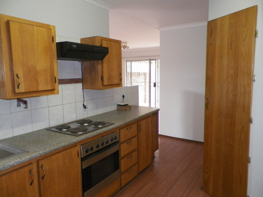 2 Bedroom Property for Sale in Wierdaglen Estate Gauteng