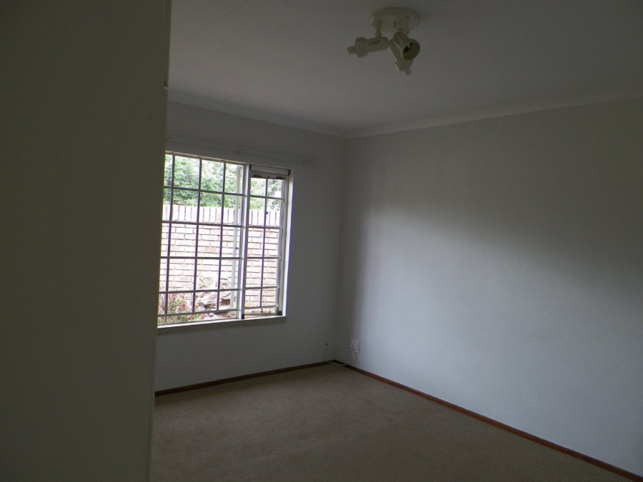 2 Bedroom Property for Sale in Wierdaglen Estate Gauteng