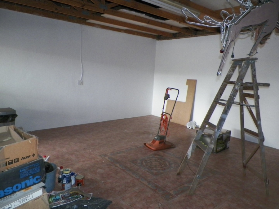 2 Bedroom Property for Sale in Wierdaglen Estate Gauteng