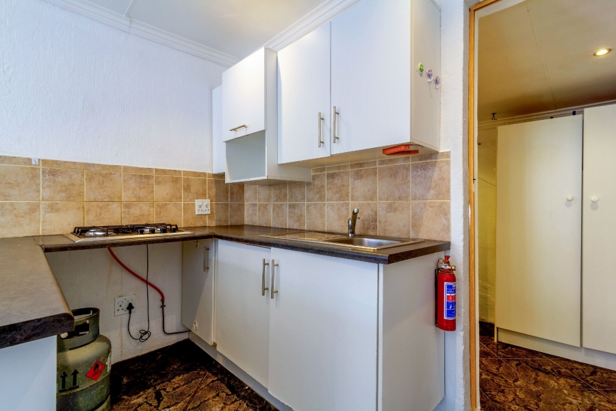 To Let 1 Bedroom Property for Rent in Northwold Gardens Gauteng