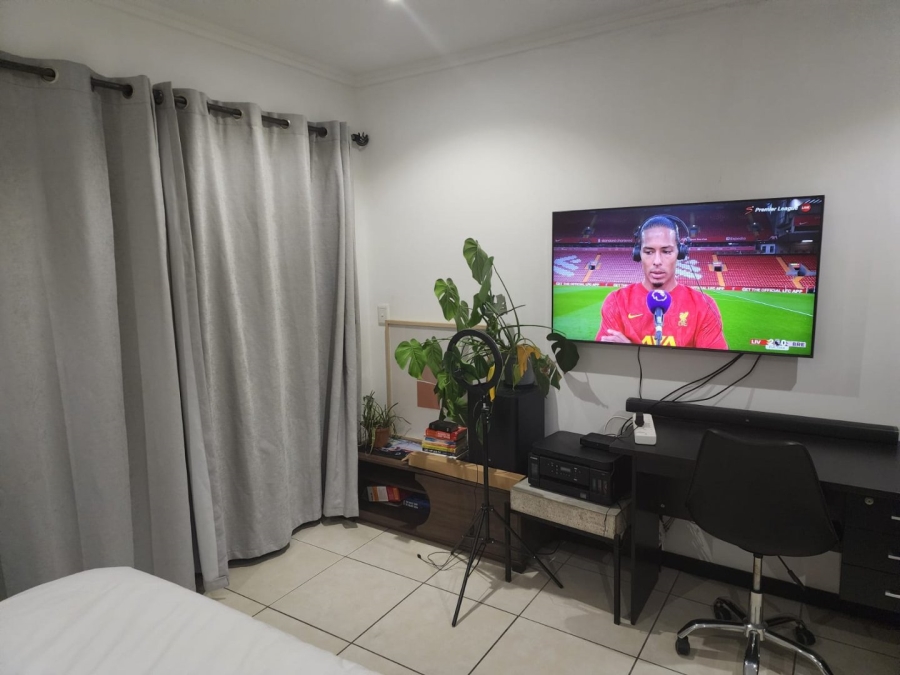 To Let  Bedroom Property for Rent in Sunninghill Gauteng