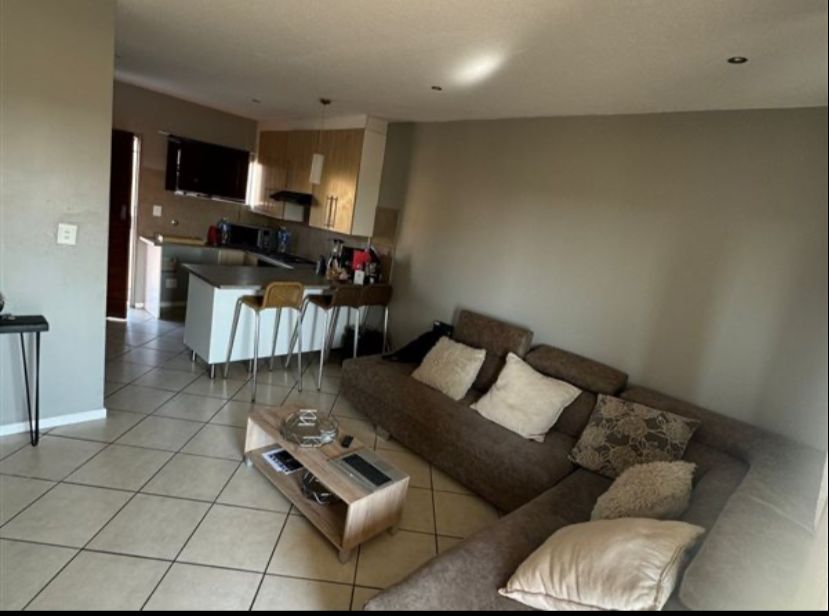 2 Bedroom Property for Sale in Carlswald Gauteng