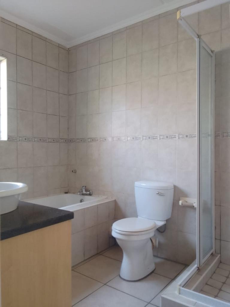 2 Bedroom Property for Sale in Carlswald Gauteng