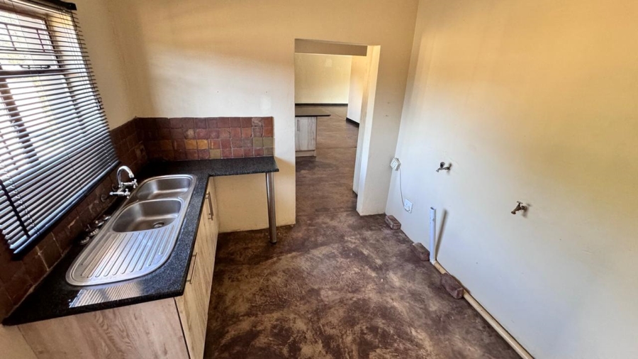 7 Bedroom Property for Sale in Bapsfontein Gauteng