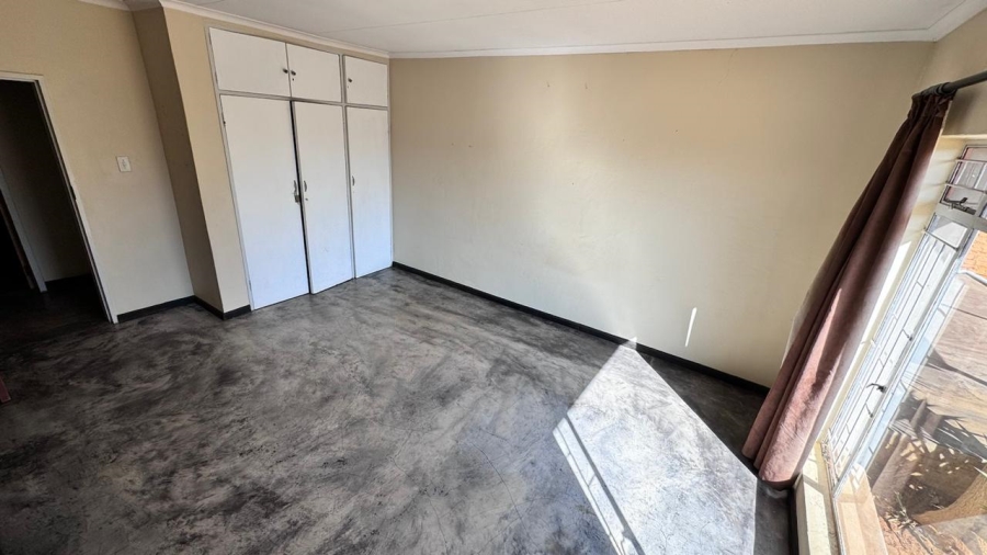 7 Bedroom Property for Sale in Bapsfontein Gauteng