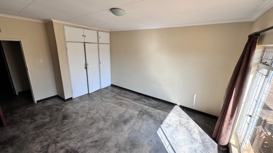 7 Bedroom Property for Sale in Bapsfontein Gauteng