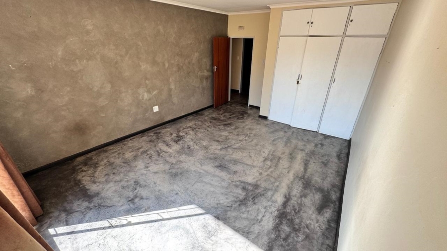 7 Bedroom Property for Sale in Bapsfontein Gauteng