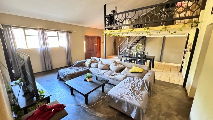 7 Bedroom Property for Sale in Bapsfontein Gauteng