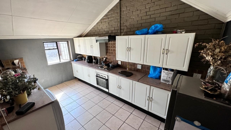 7 Bedroom Property for Sale in Bapsfontein Gauteng
