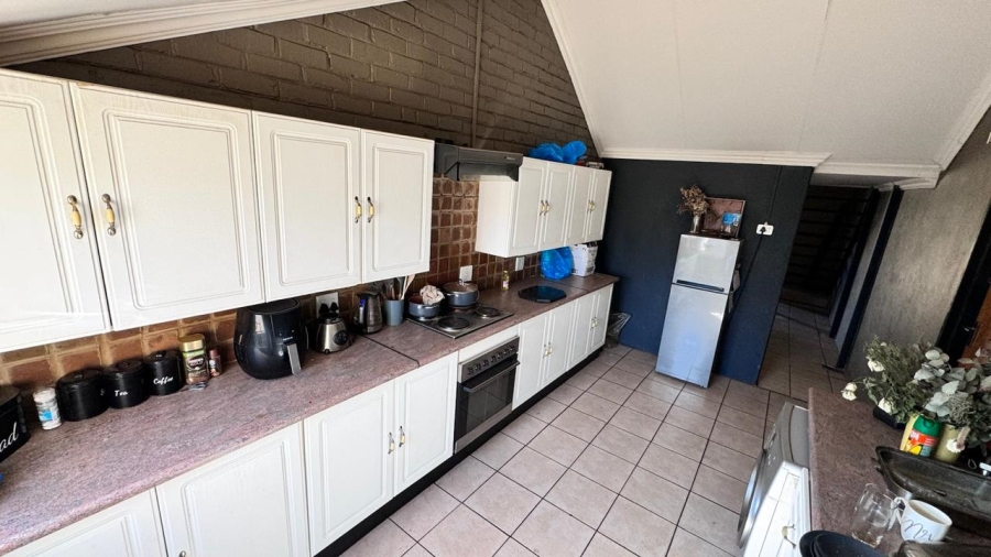 7 Bedroom Property for Sale in Bapsfontein Gauteng