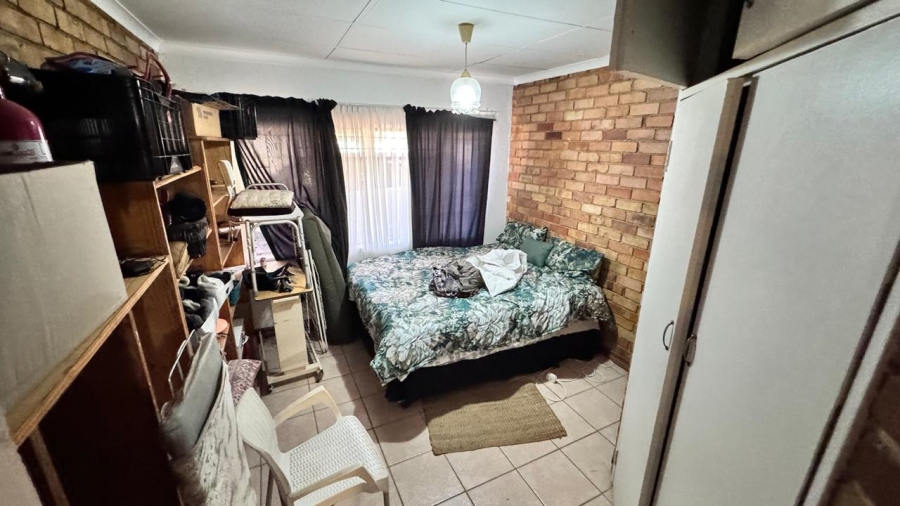 7 Bedroom Property for Sale in Bapsfontein Gauteng